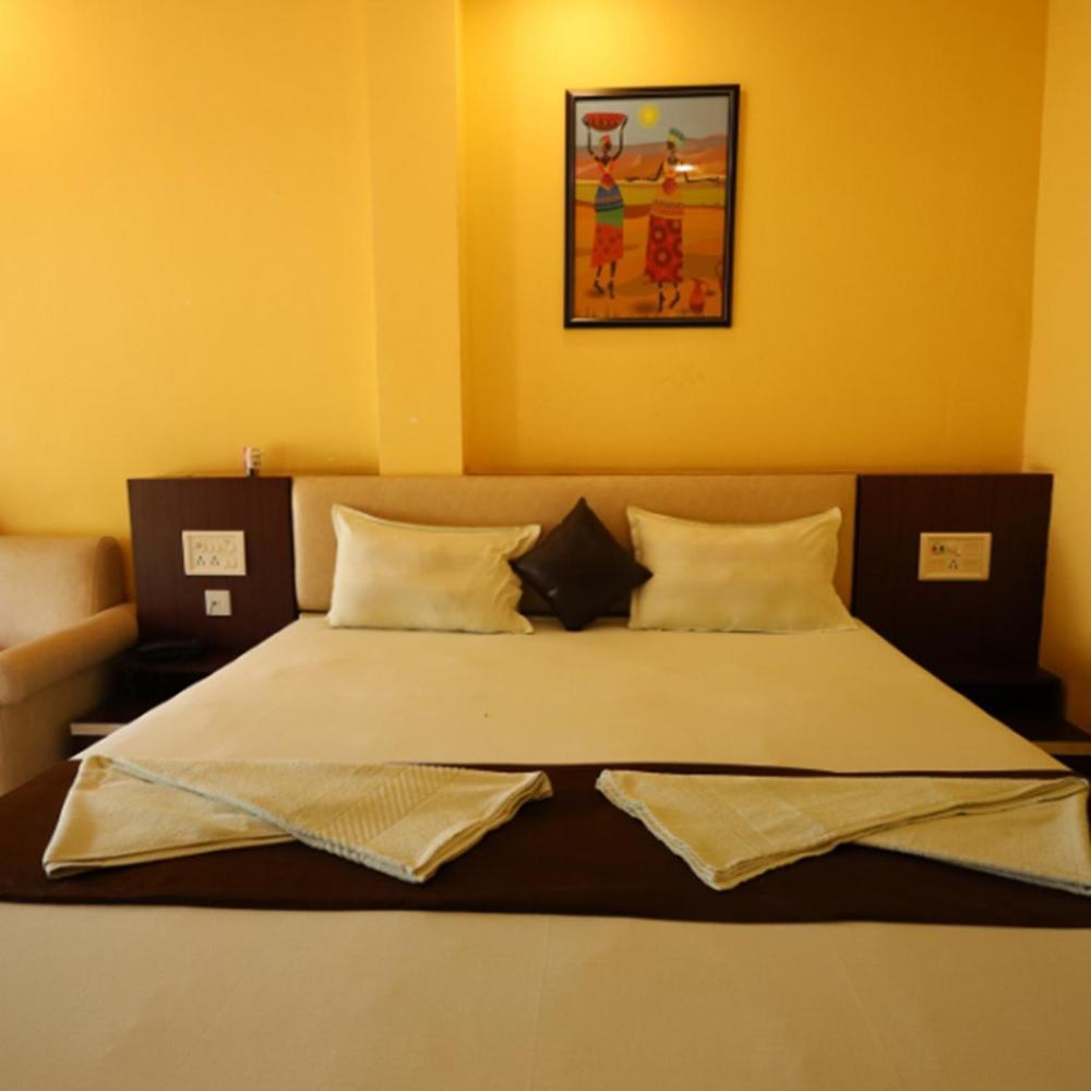 Golden View Resort And Restaurant Tajpur Экстерьер фото