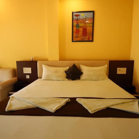 Golden View Resort And Restaurant Tajpur Экстерьер фото