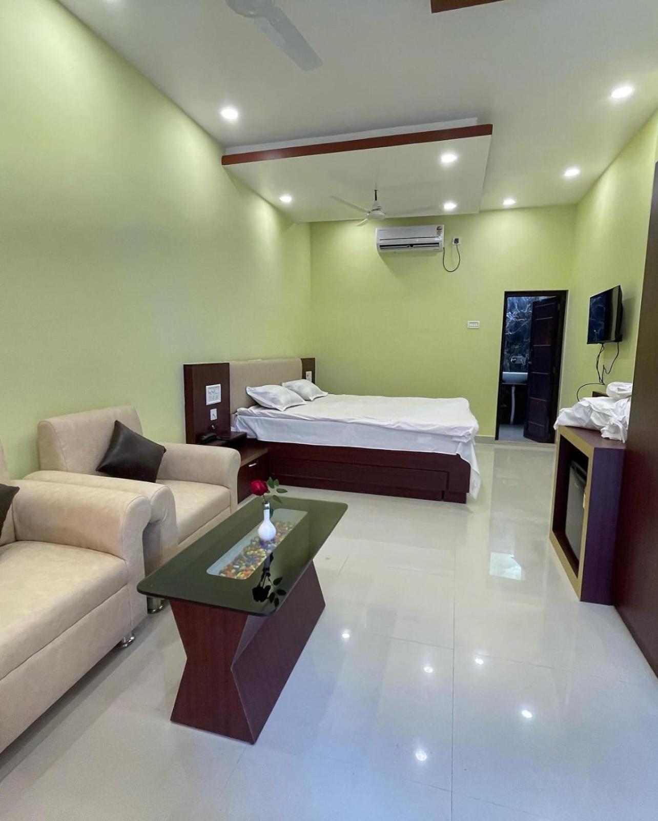 Golden View Resort And Restaurant Tajpur Экстерьер фото