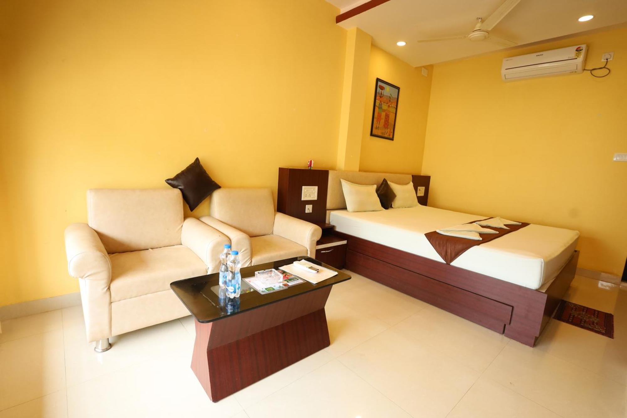 Golden View Resort And Restaurant Tajpur Экстерьер фото