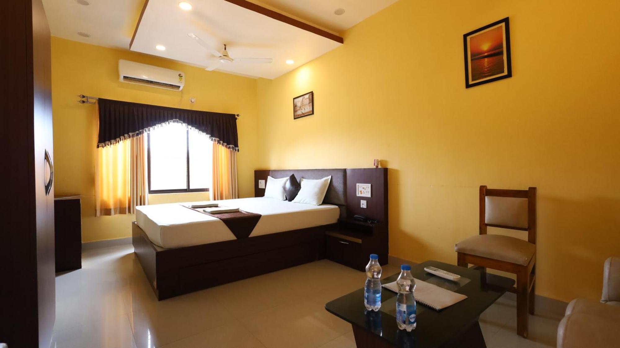 Golden View Resort And Restaurant Tajpur Экстерьер фото